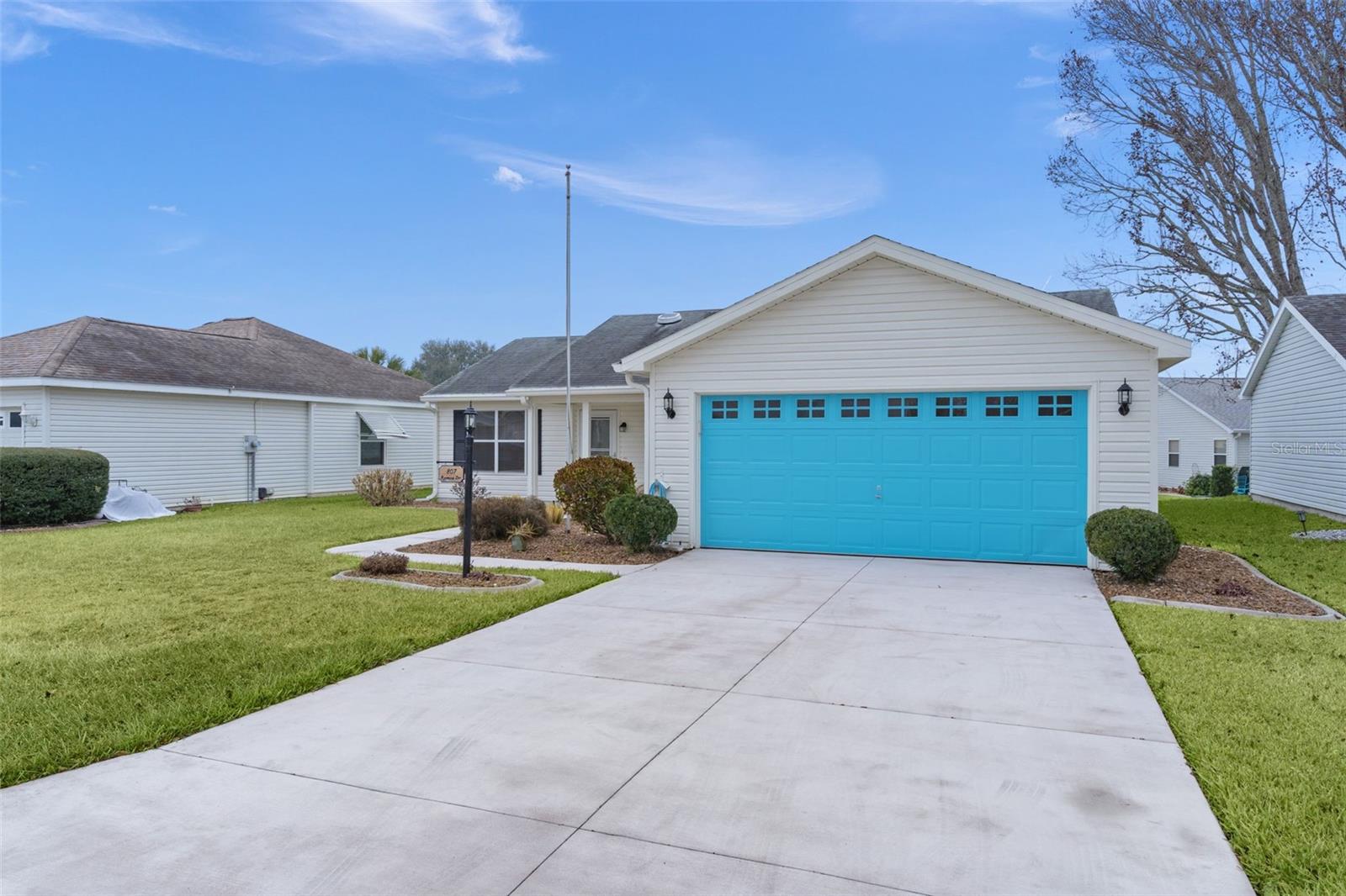 Image 3 of 38 For 807 Ramos Drive