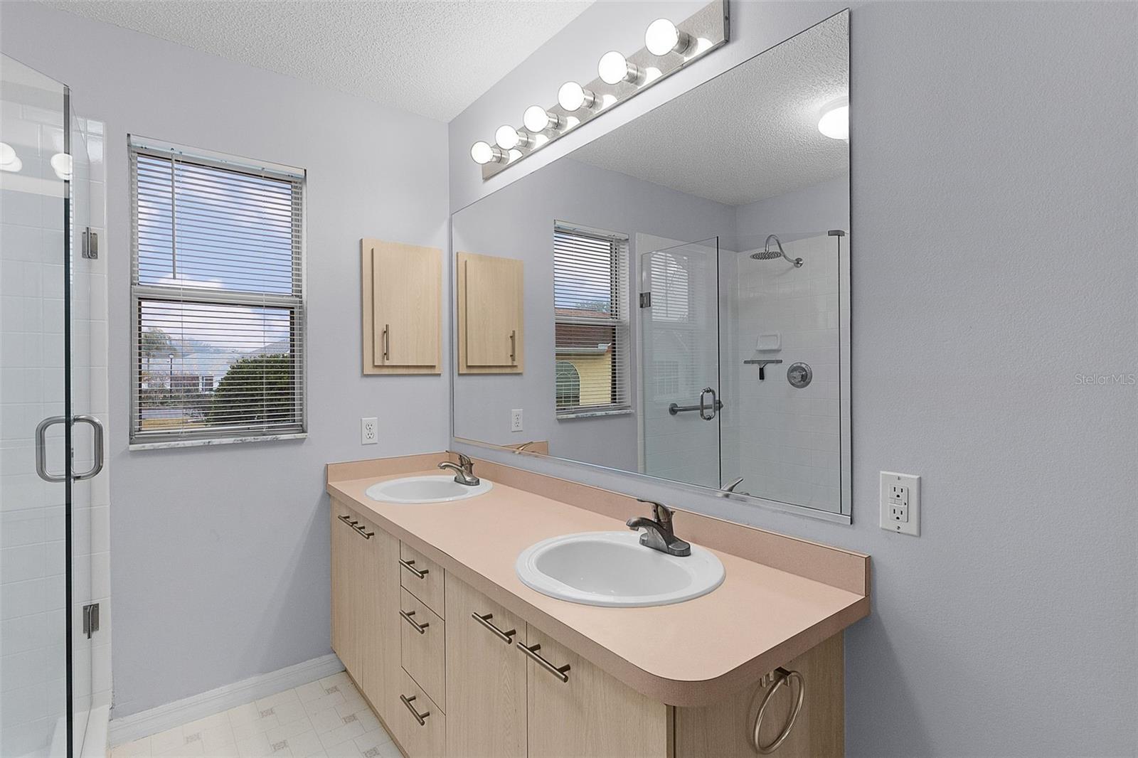 Image 32 of 38 For 807 Ramos Drive