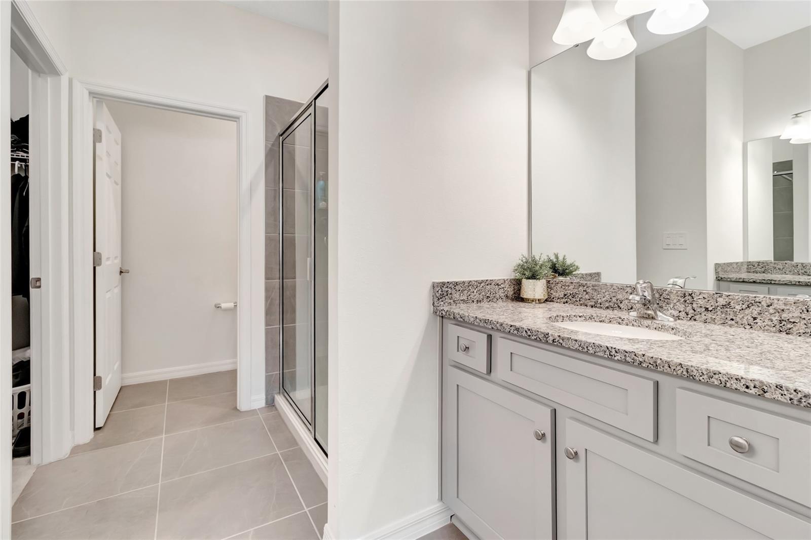 Image 23 of 46 For 3984 Mayhill Loop