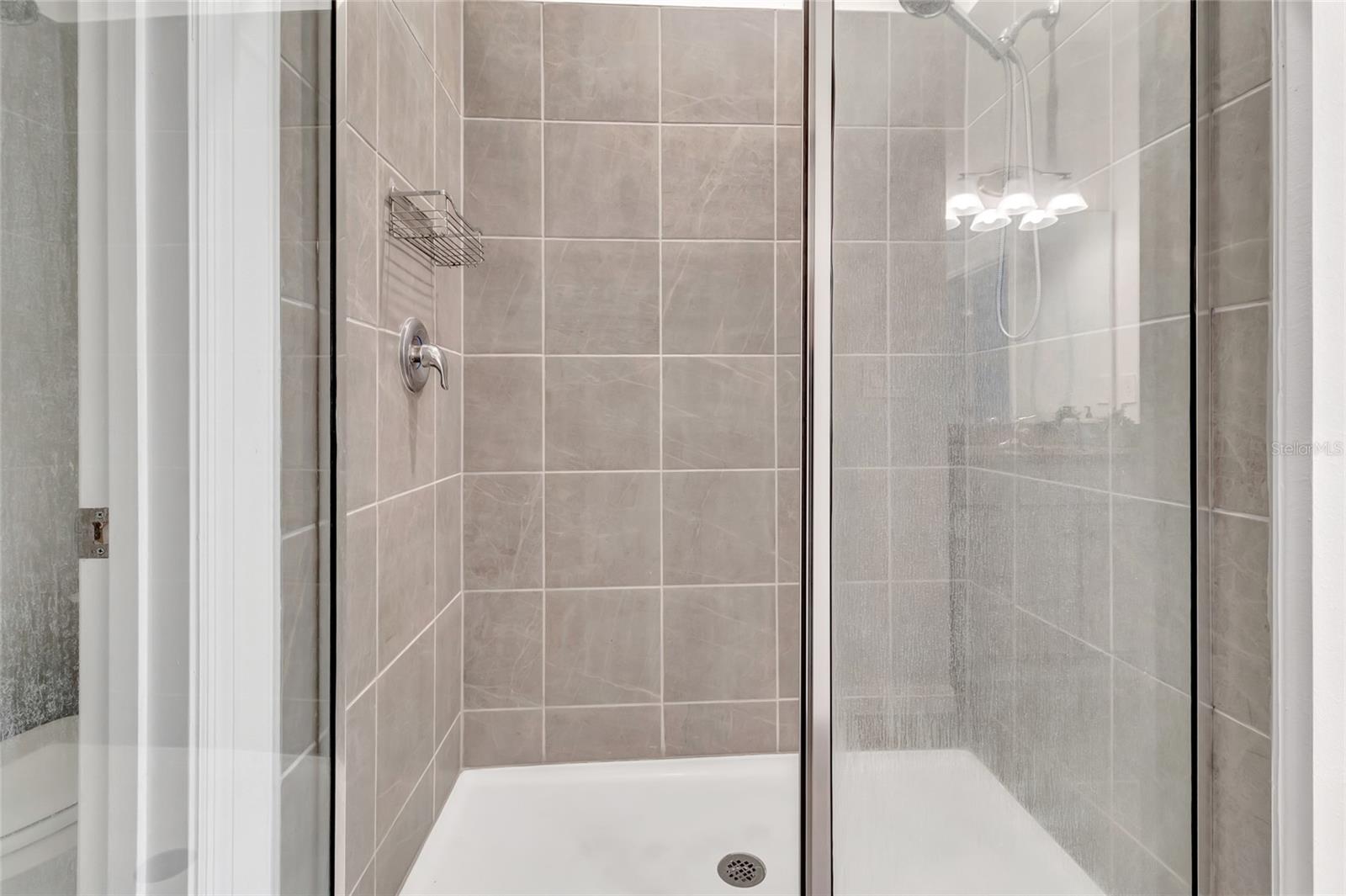 Image 25 of 46 For 3984 Mayhill Loop