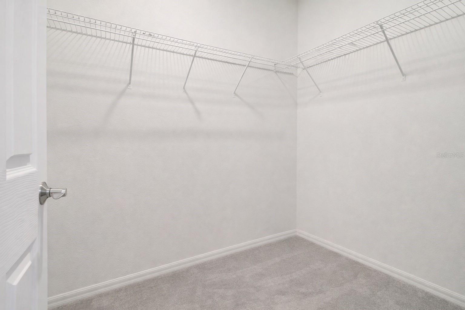 Image 27 of 46 For 3984 Mayhill Loop