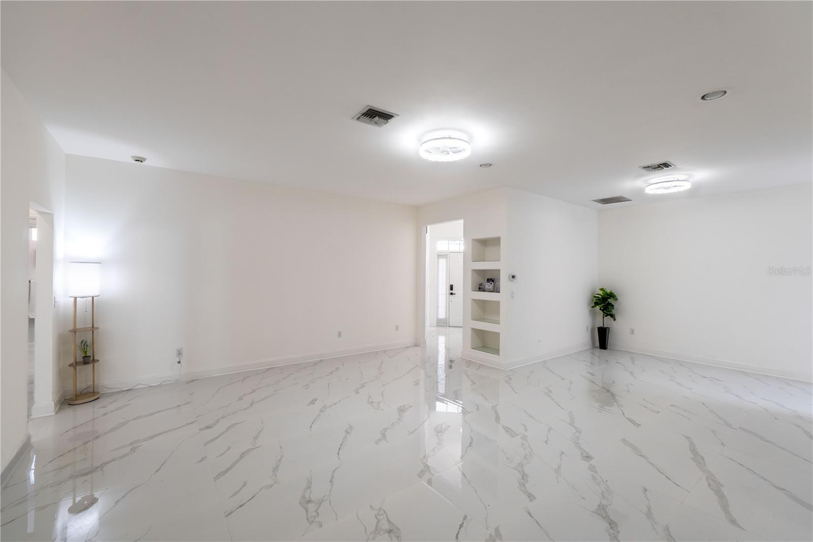 Image 11 of 31 For 2432 33rd Court