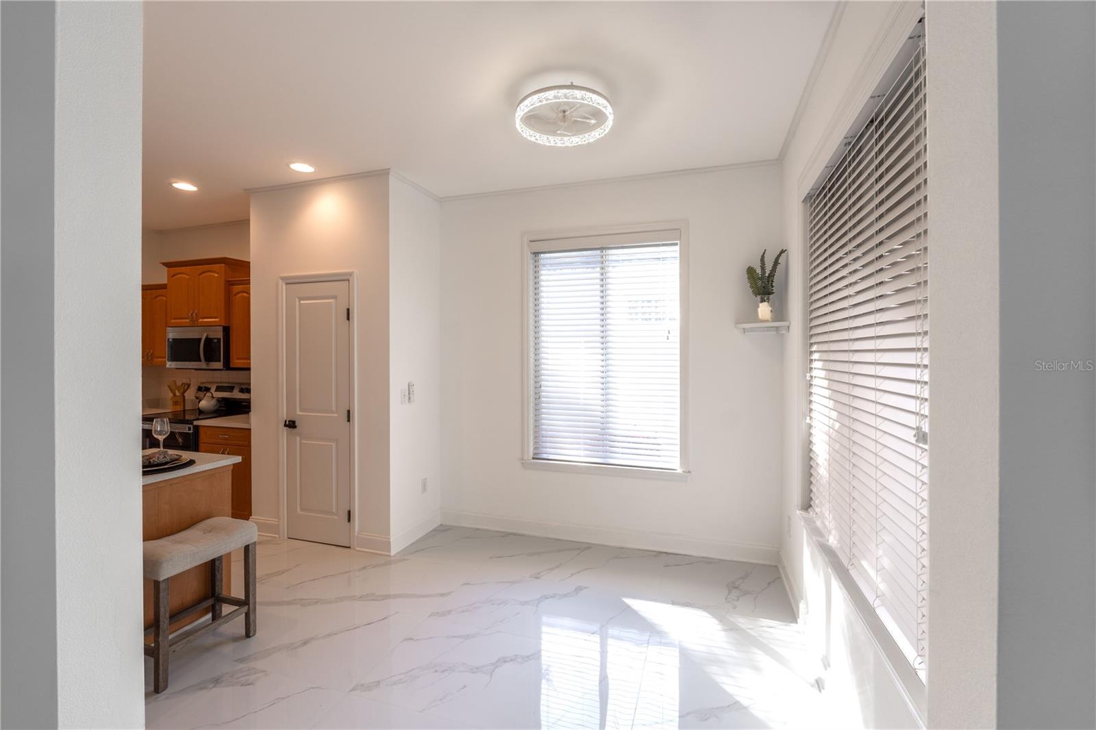 Image 14 of 31 For 2432 33rd Court