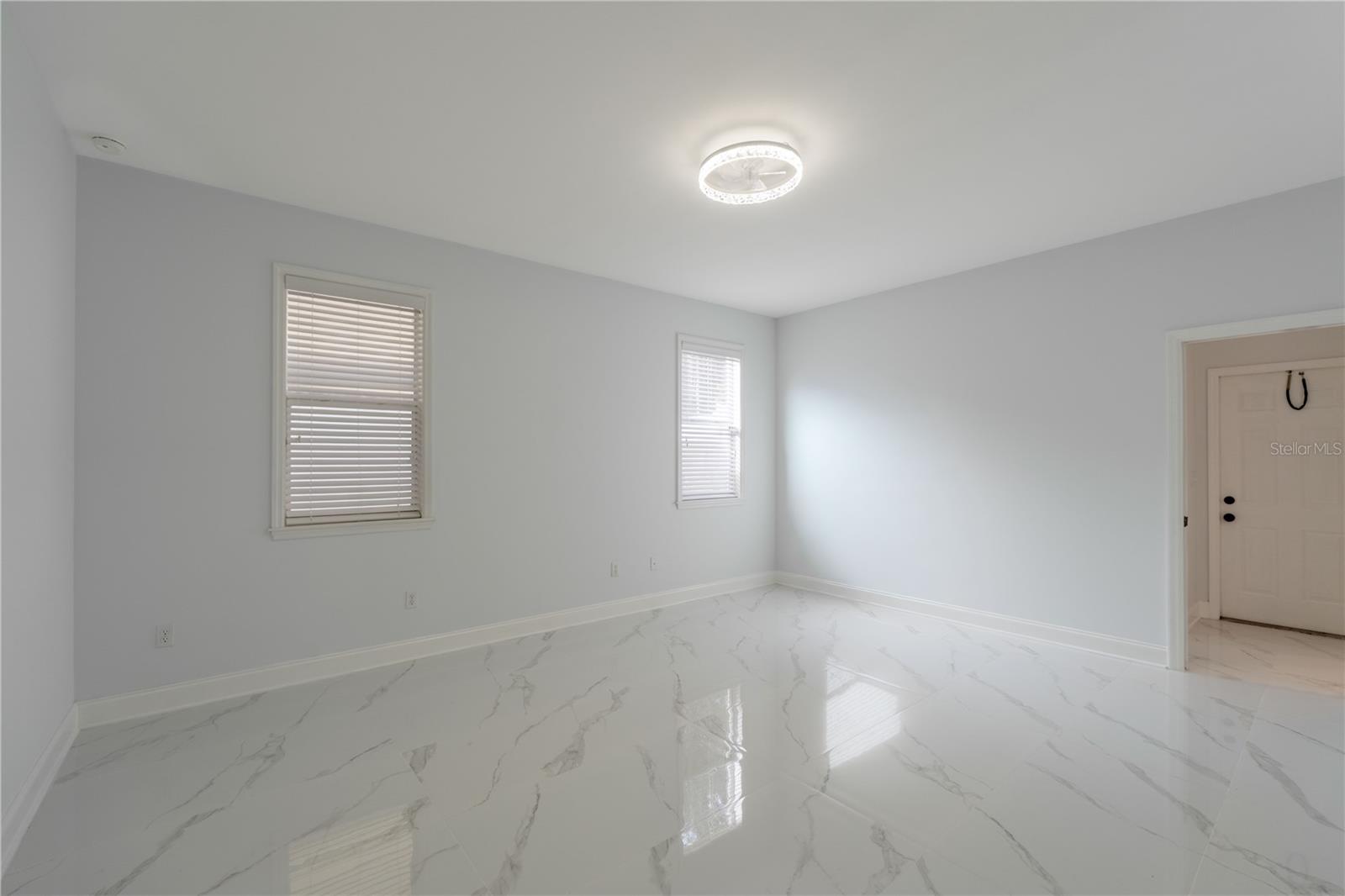 Image 21 of 31 For 2432 33rd Court