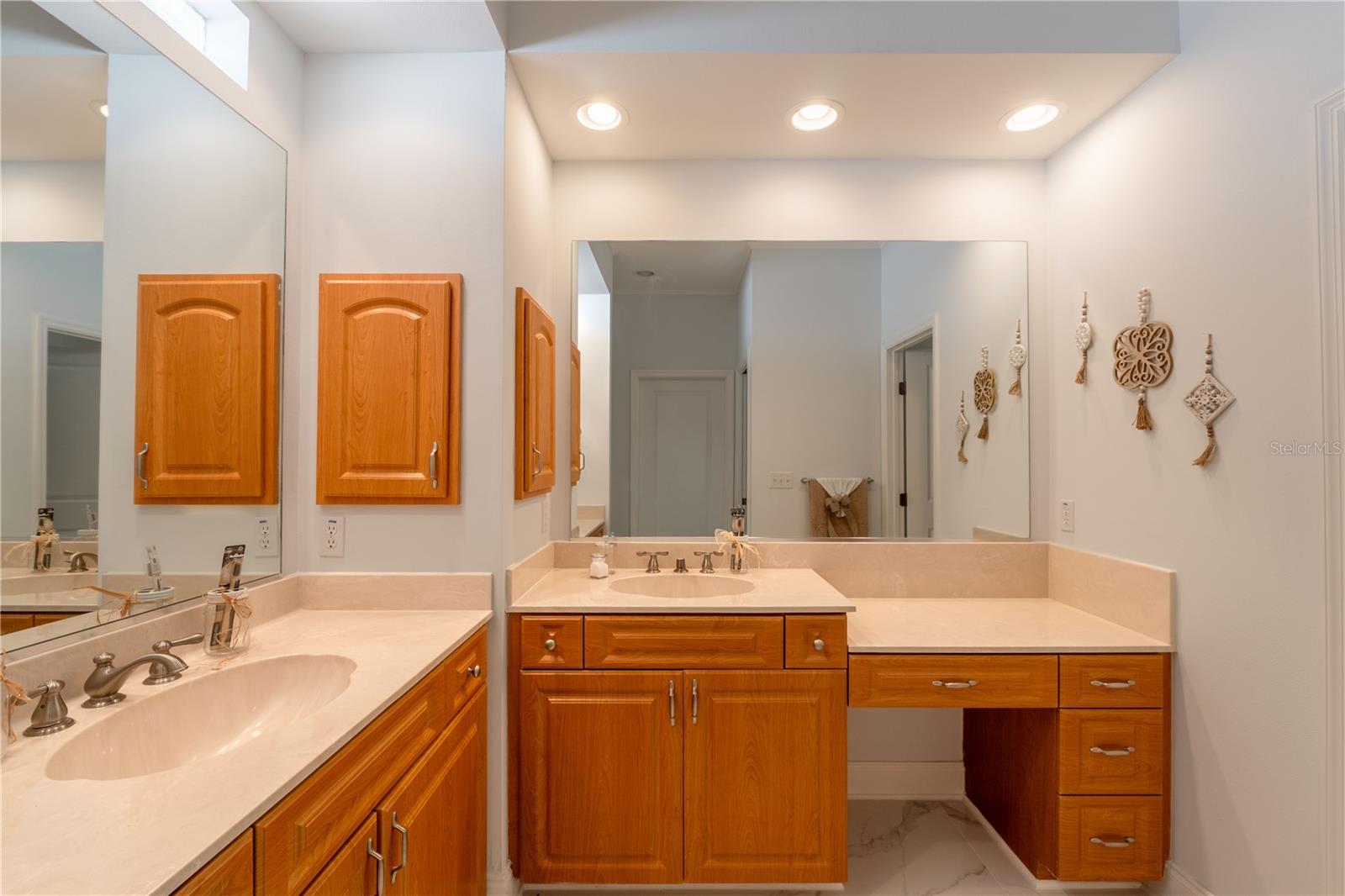 Image 24 of 31 For 2432 33rd Court