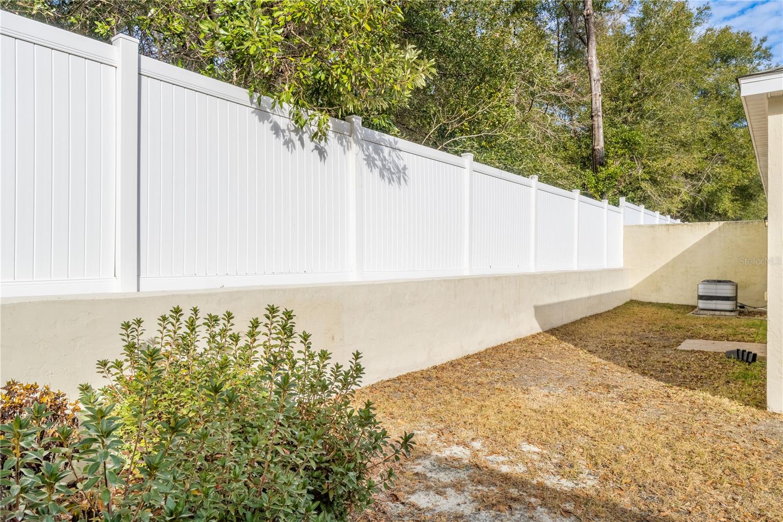 Image 6 of 31 For 2432 33rd Court