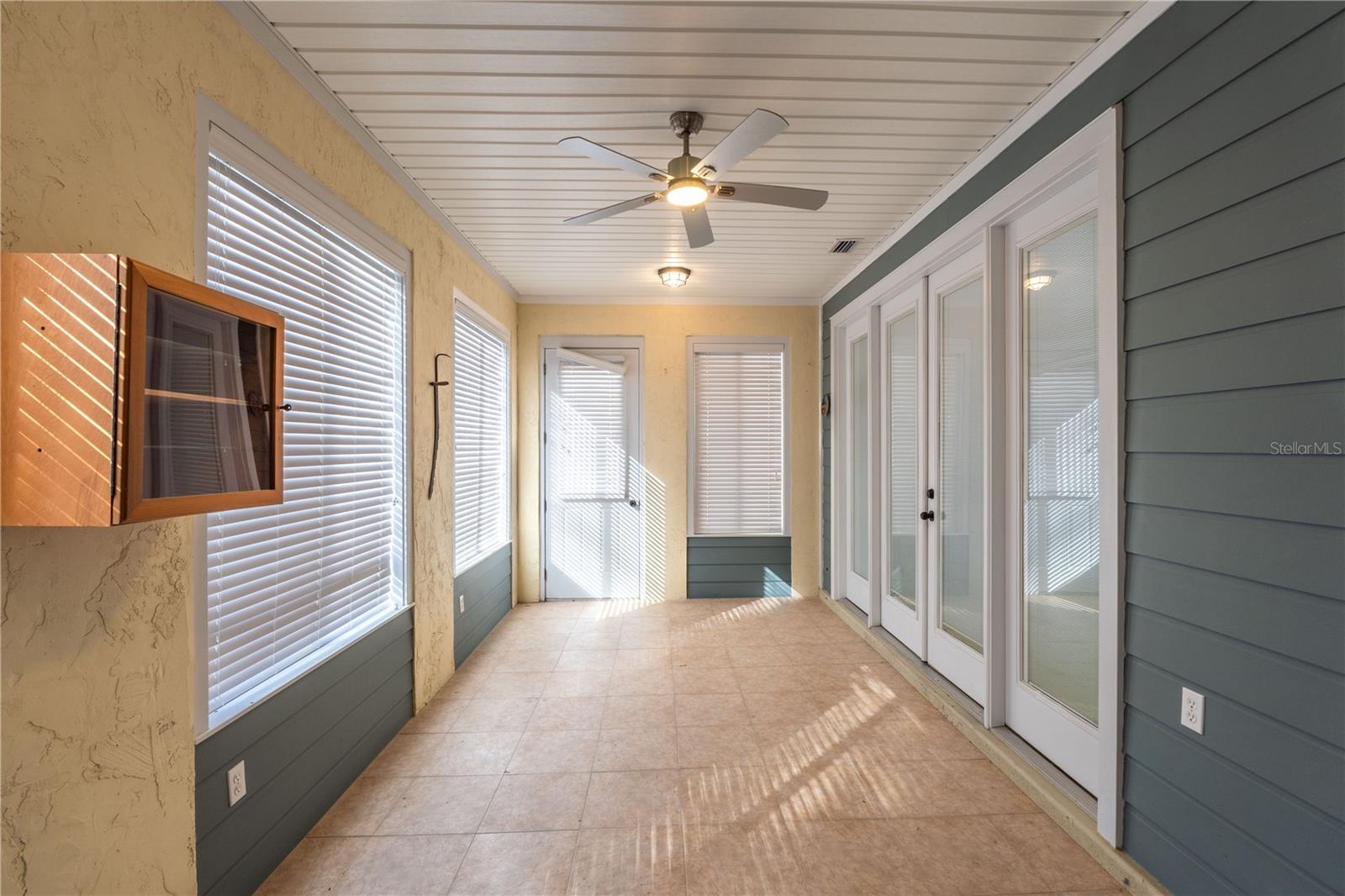 Image 9 of 31 For 2432 33rd Court