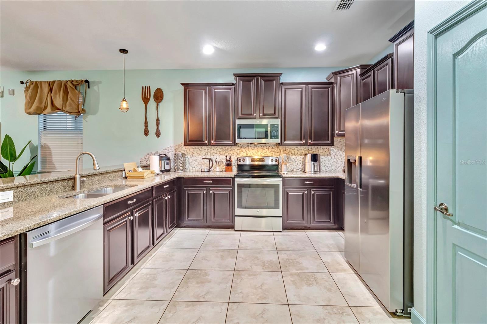 Image 12 of 59 For 1424 Wexford Way