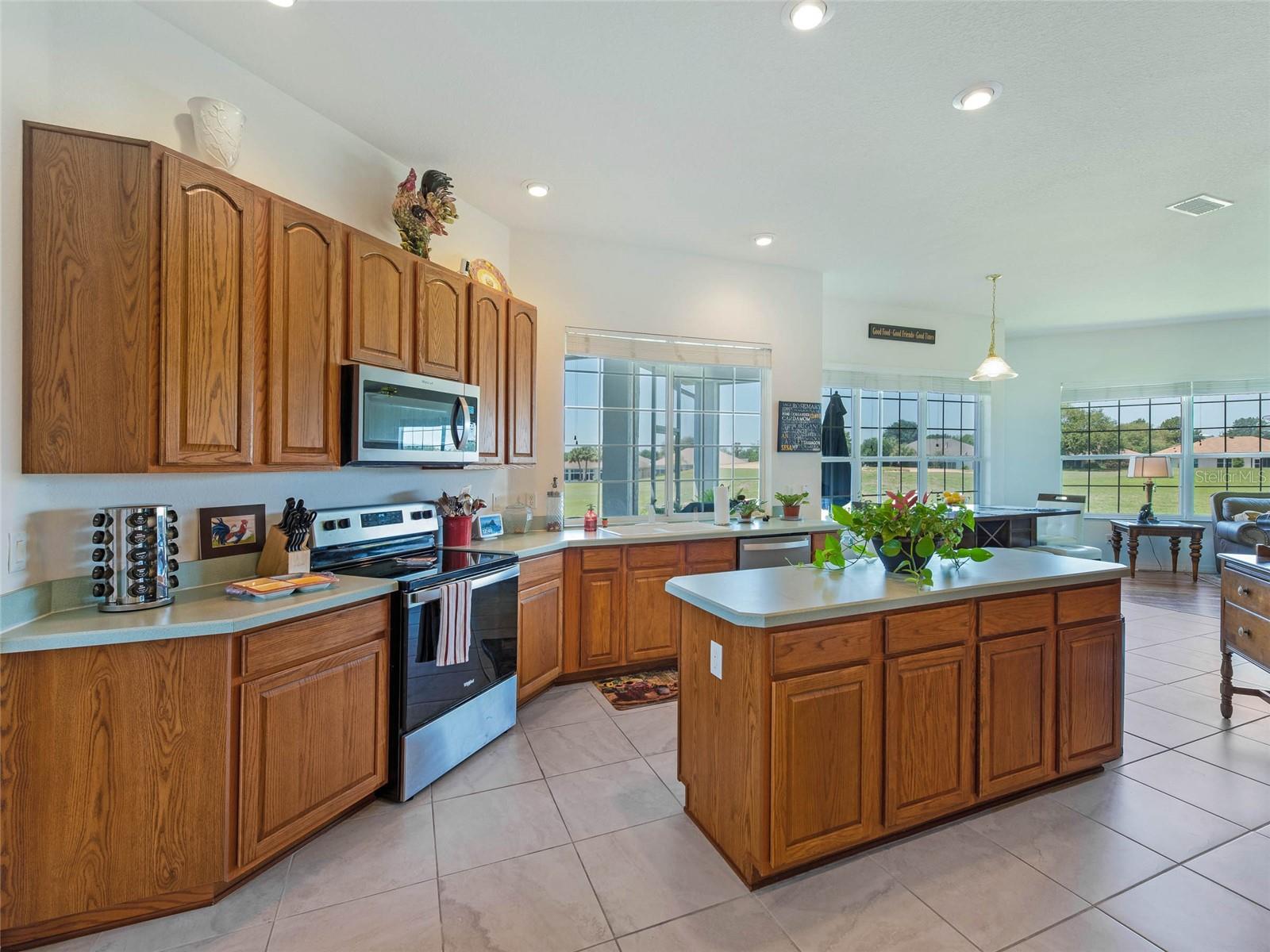 Image 15 of 34 For 11702 173rd Lane Road