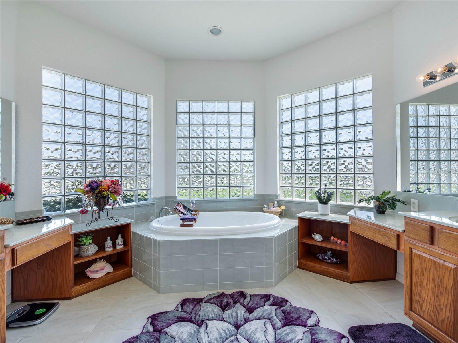 Image 23 of 34 For 11702 173rd Lane Road