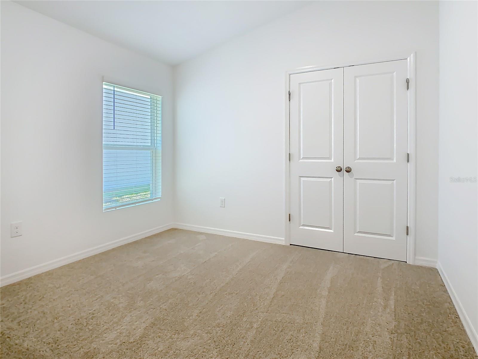 Image 27 of 33 For 4711 Rolling Lake Lane