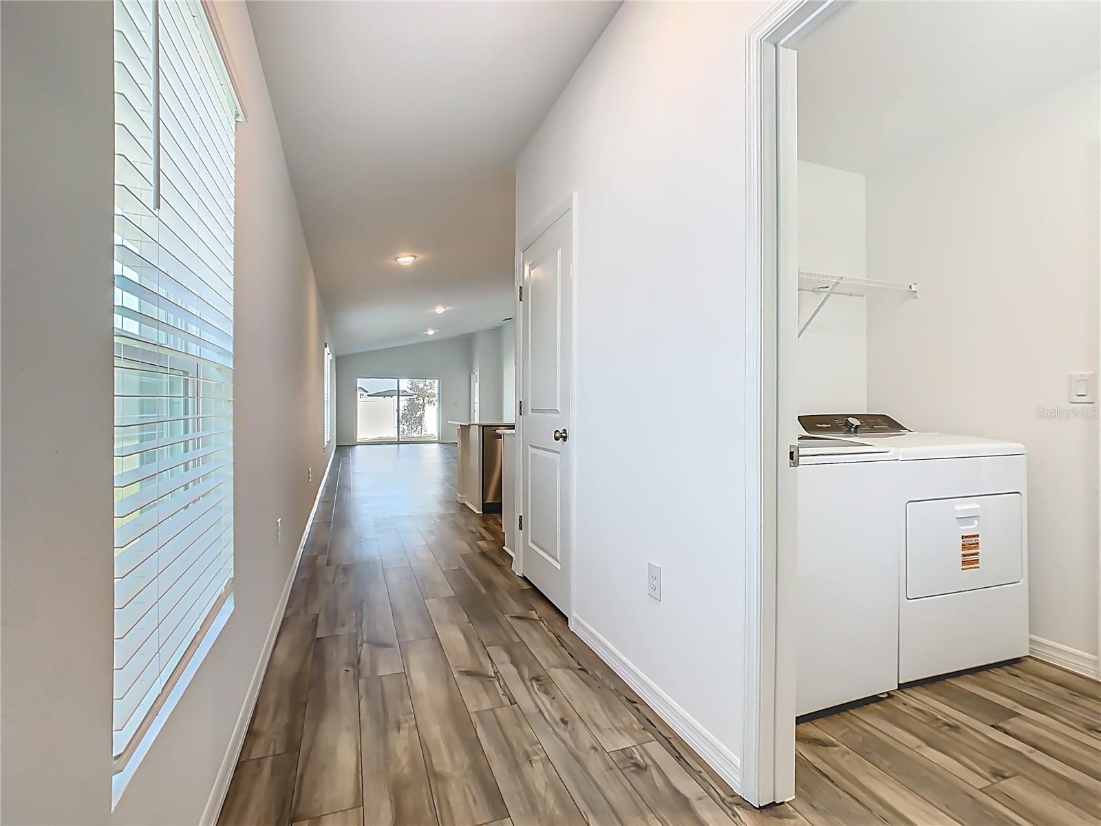 Image 6 of 33 For 4711 Rolling Lake Lane