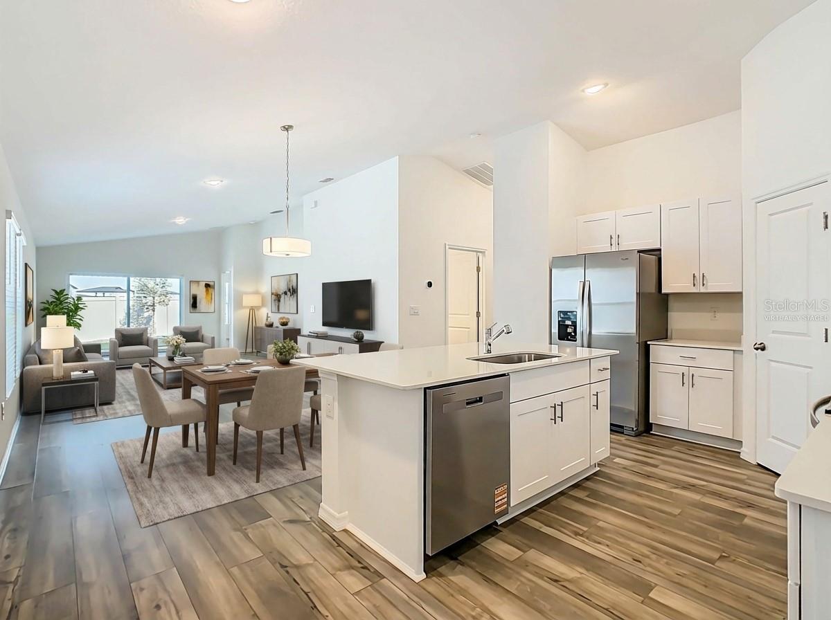 Image 9 of 33 For 4711 Rolling Lake Lane