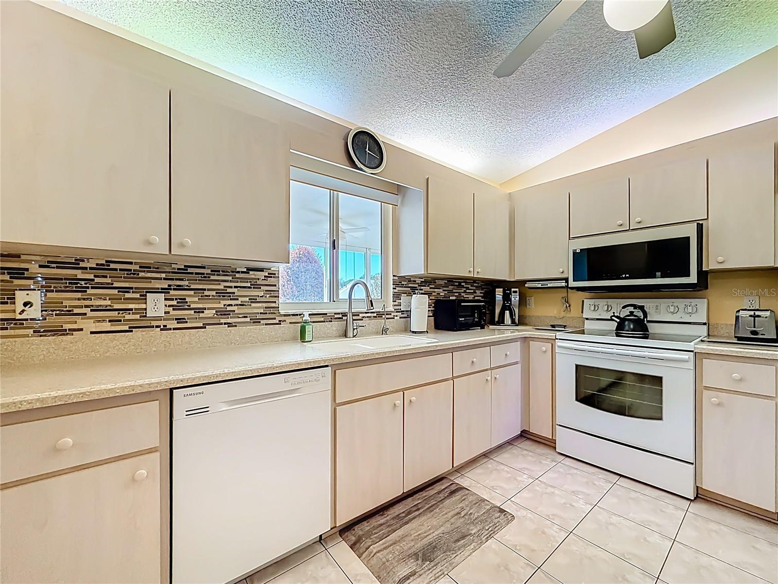 Image 13 of 40 For 9826 178th Lane