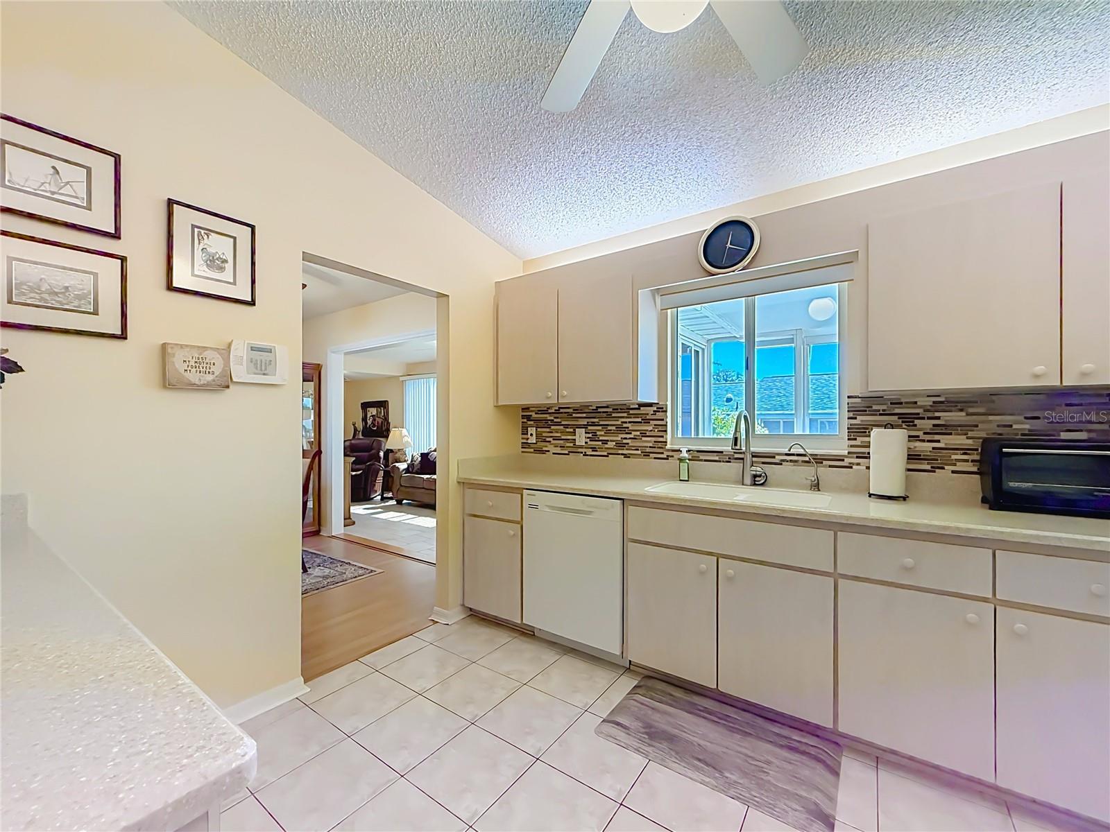 Image 14 of 40 For 9826 178th Lane