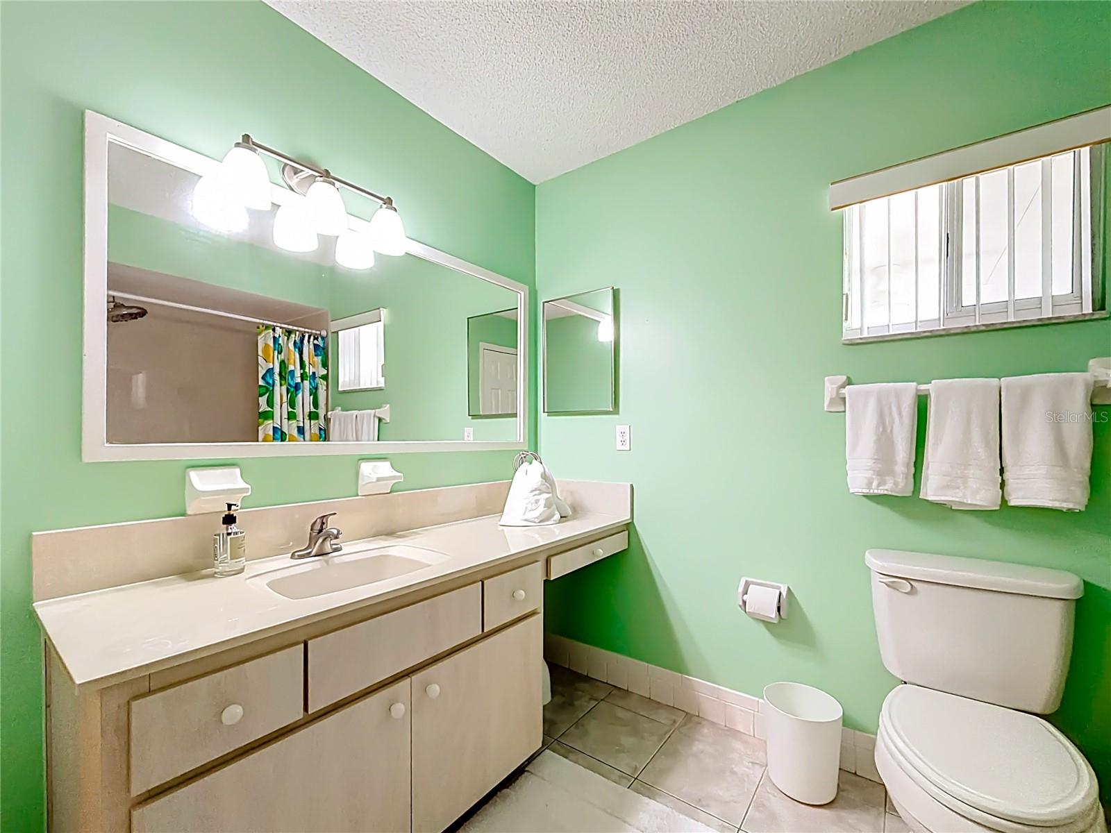 Image 26 of 40 For 9826 178th Lane