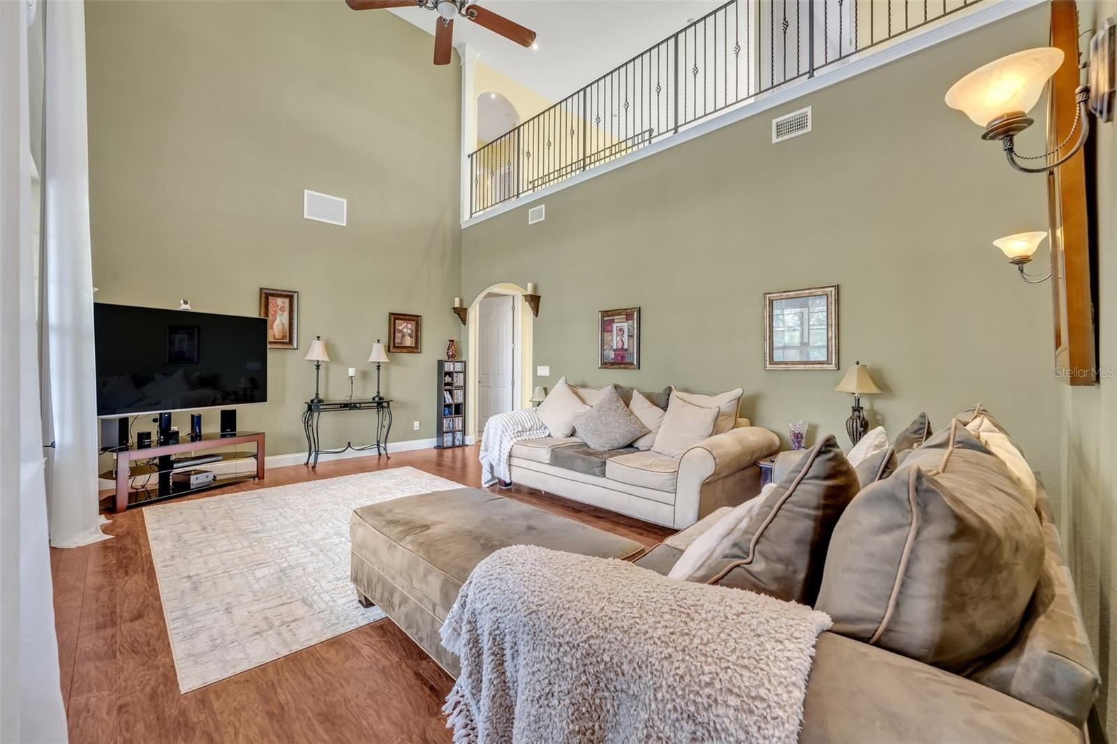 Image 22 of 81 For 15001 Green Valley Boulevard