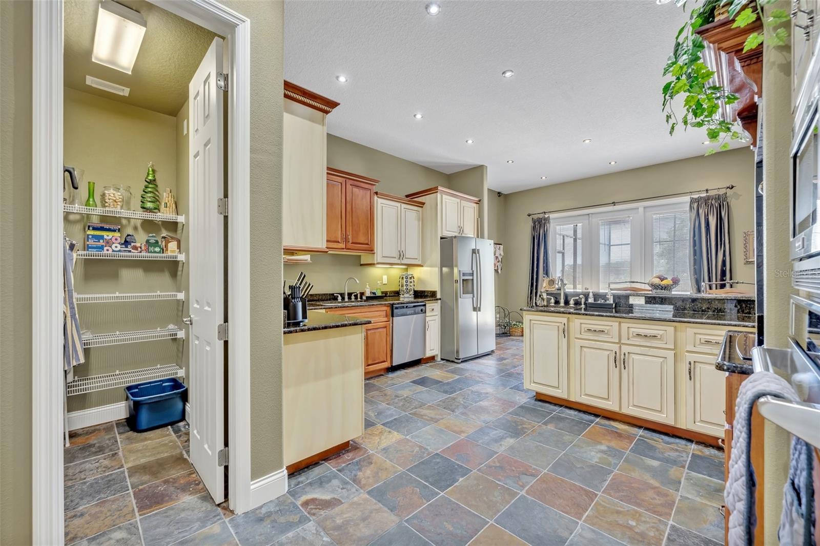 Image 27 of 81 For 15001 Green Valley Boulevard