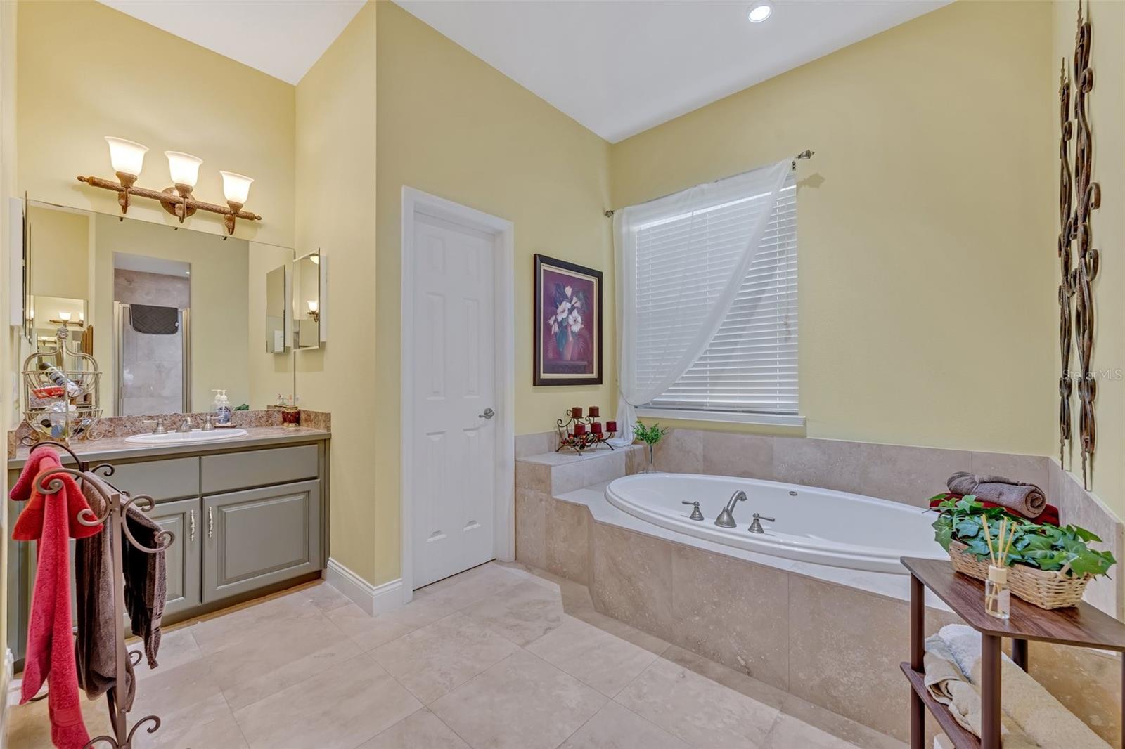 Image 36 of 81 For 15001 Green Valley Boulevard