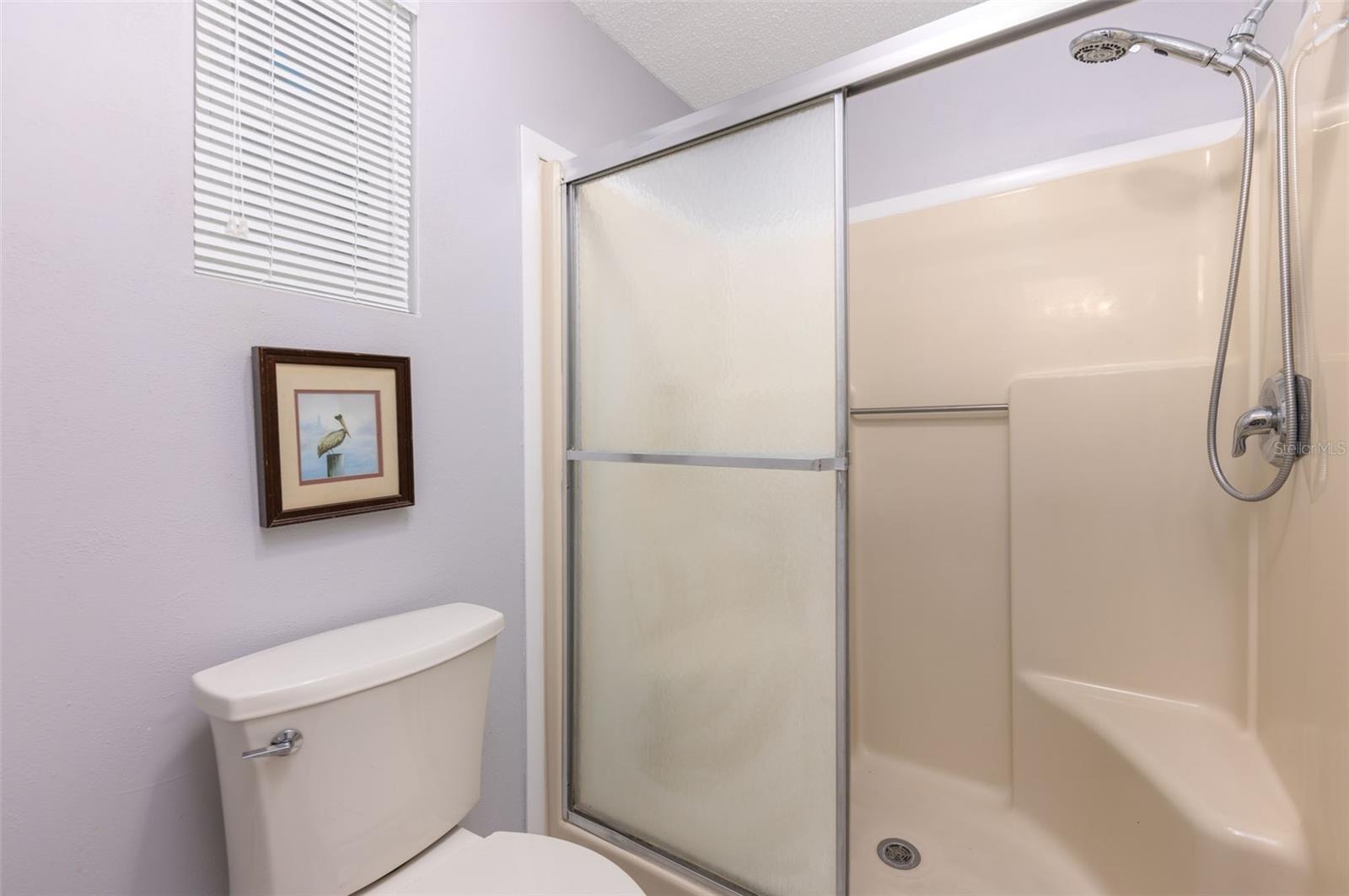 Image 12 of 27 For 605 Rainbow Boulevard