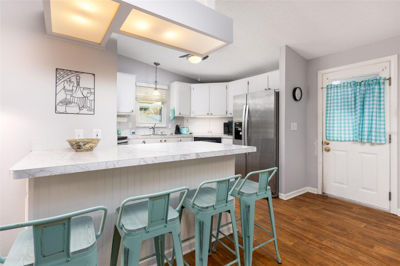 Image 17 of 27 For 605 Rainbow Boulevard