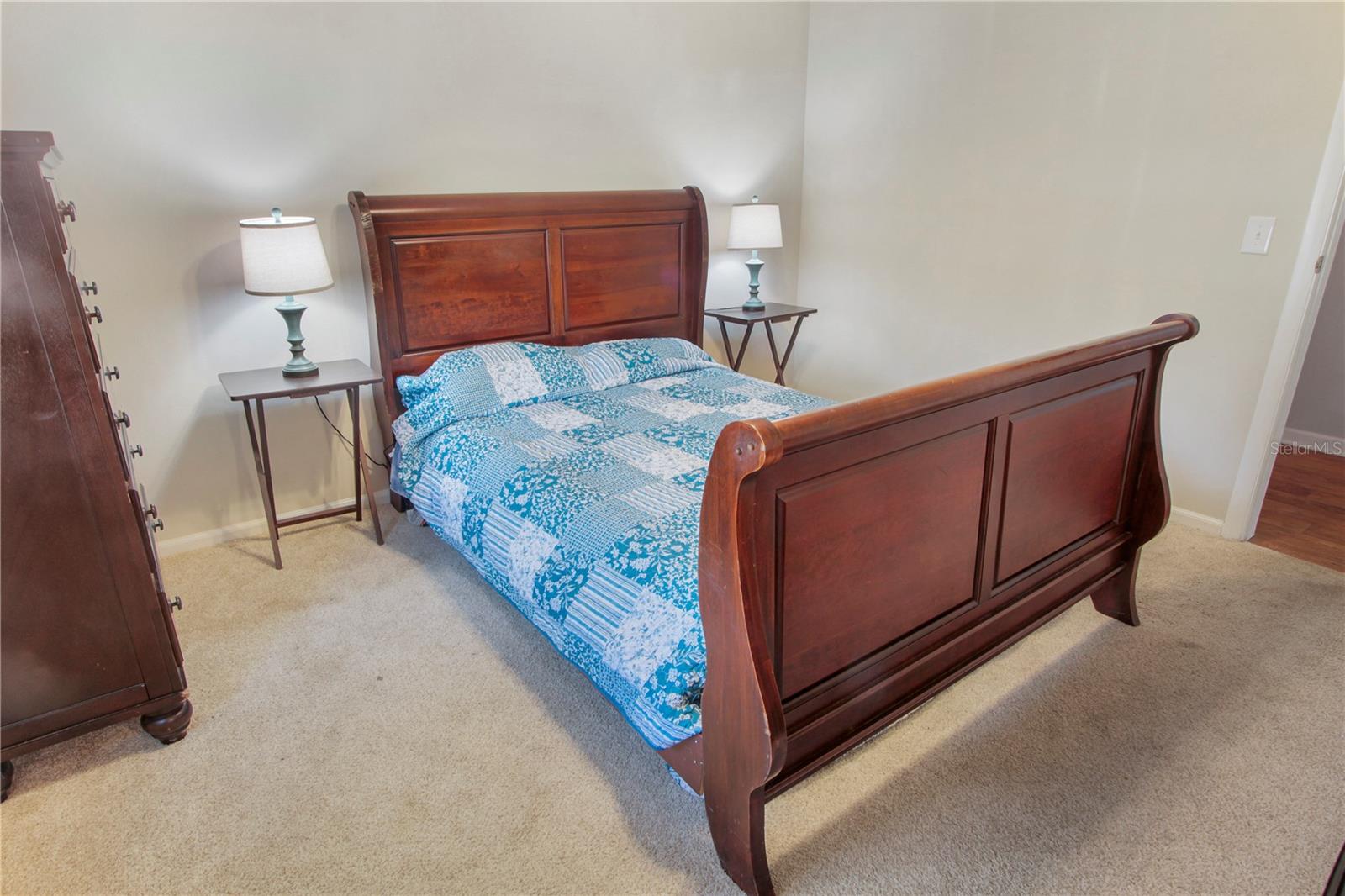 Image 22 of 27 For 605 Rainbow Boulevard