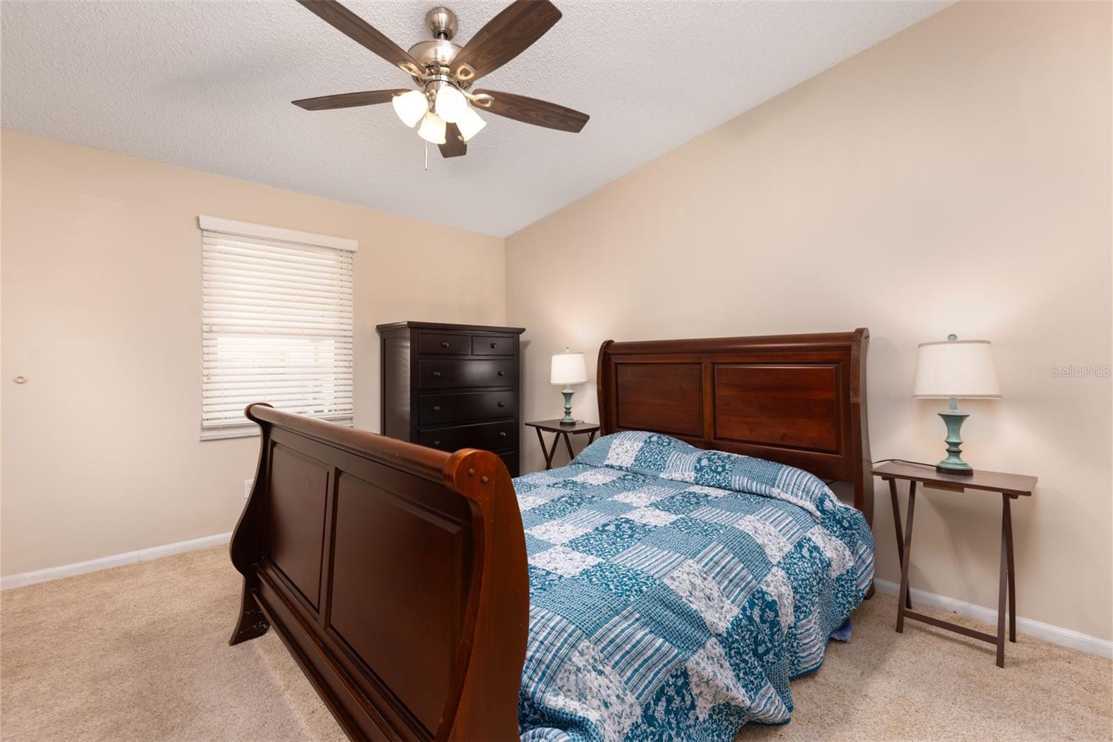 Image 8 of 27 For 605 Rainbow Boulevard