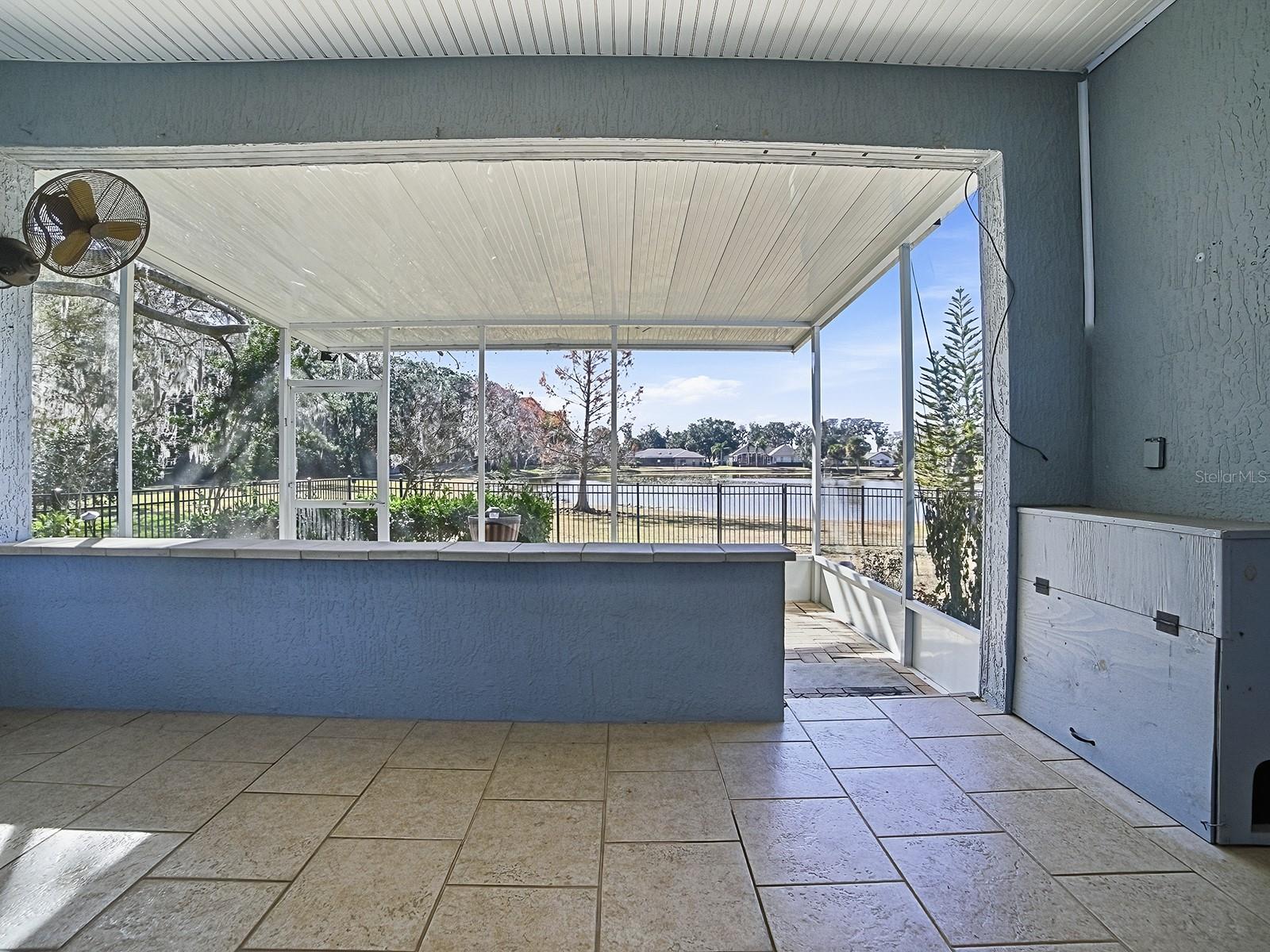 Image 38 of 64 For 2652 Grand Island Shores Road