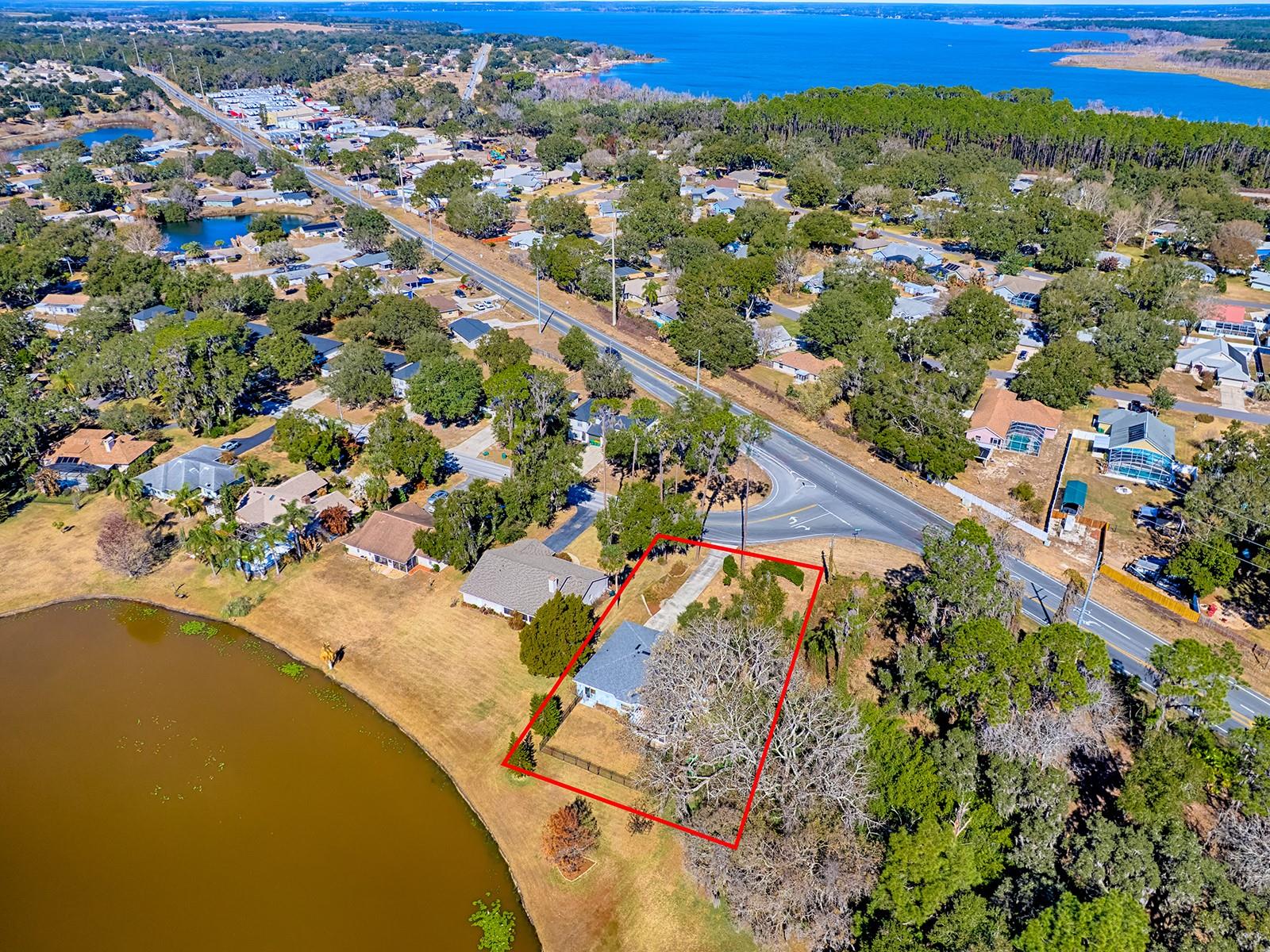 Image 54 of 64 For 2652 Grand Island Shores Road