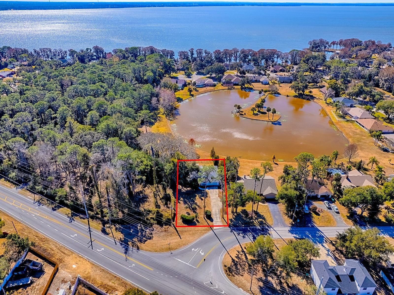 Image 55 of 64 For 2652 Grand Island Shores Road