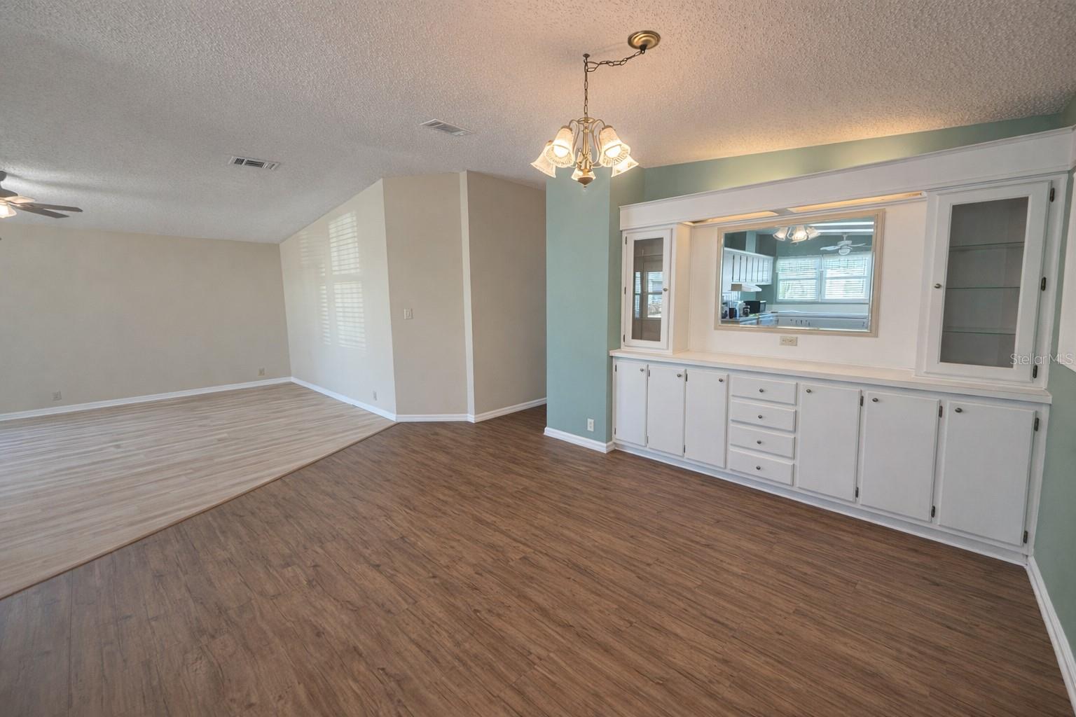 Image 4 of 27 For 25308 Casa Del Lago Lane