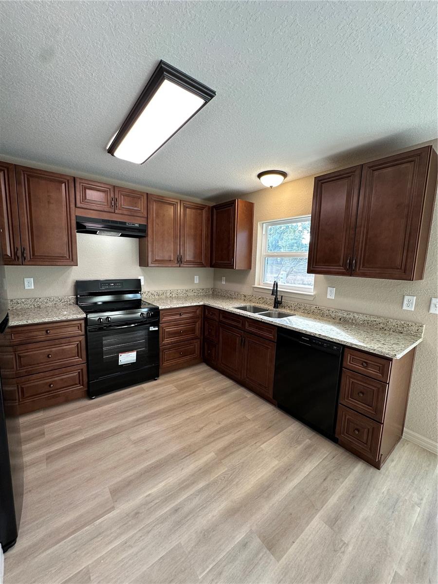 Image 3 of 17 For 5632 57th Street