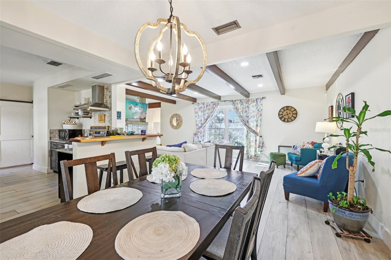 Image 12 of 40 For 1023 Morningside Drive