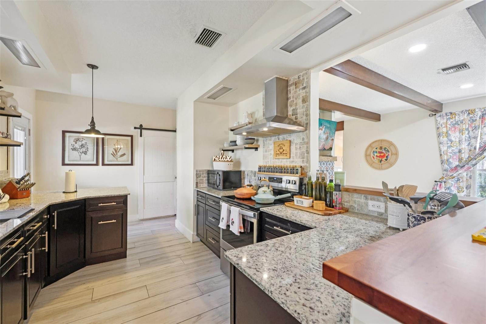 Image 14 of 40 For 1023 Morningside Drive