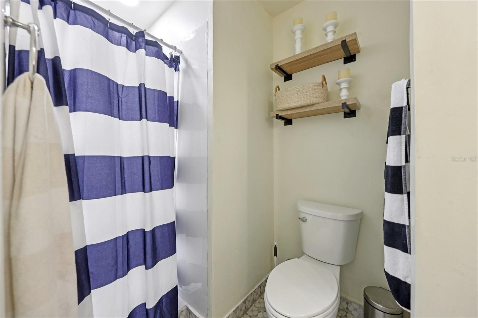 Image 18 of 40 For 1023 Morningside Drive