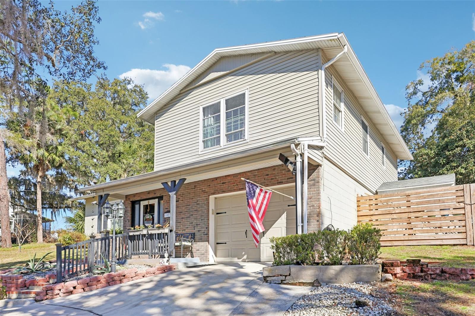 Image 2 of 40 For 1023 Morningside Drive