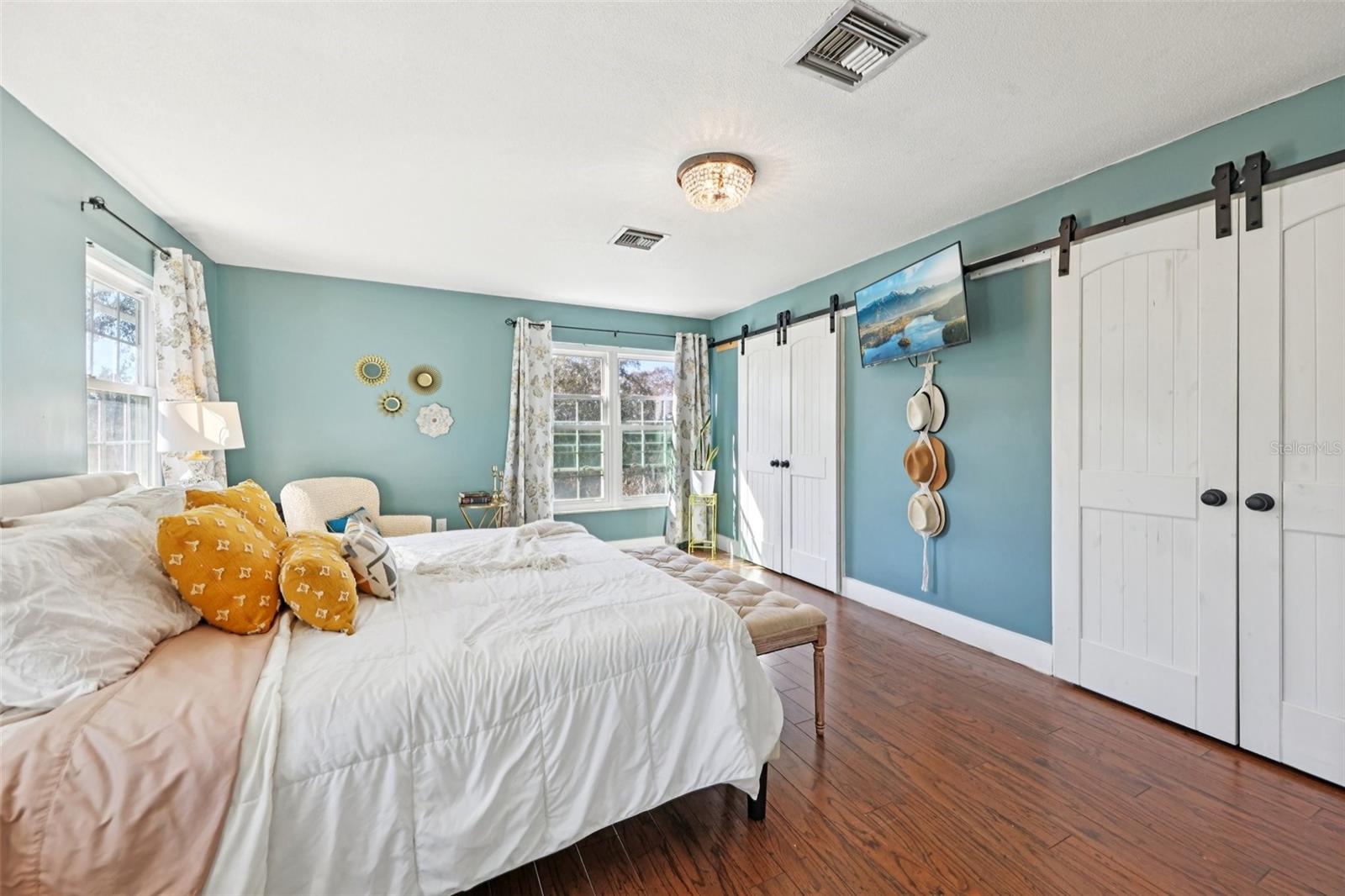 Image 23 of 40 For 1023 Morningside Drive