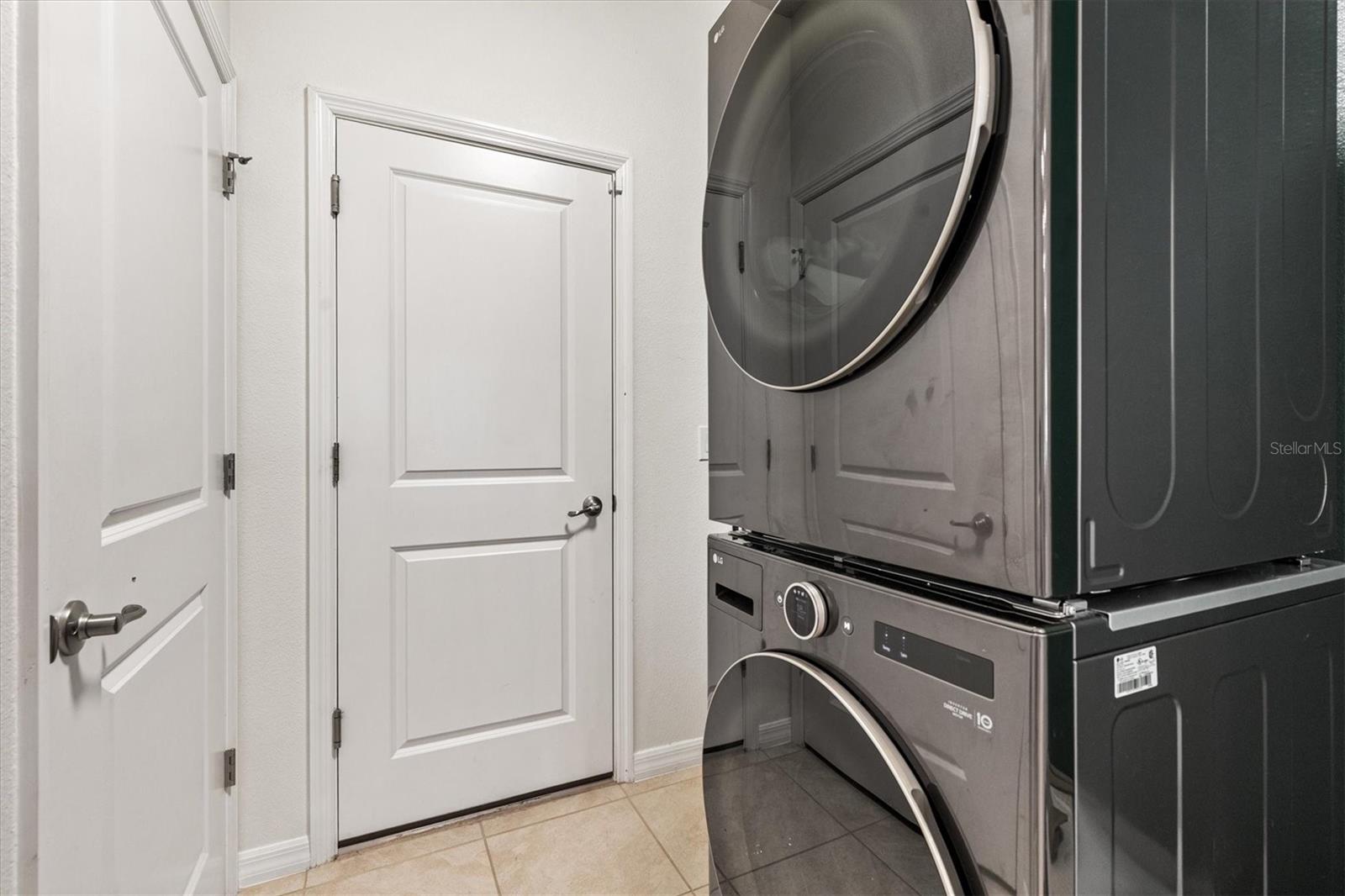 Image 18 of 19 For 5470 Sunshine Drive