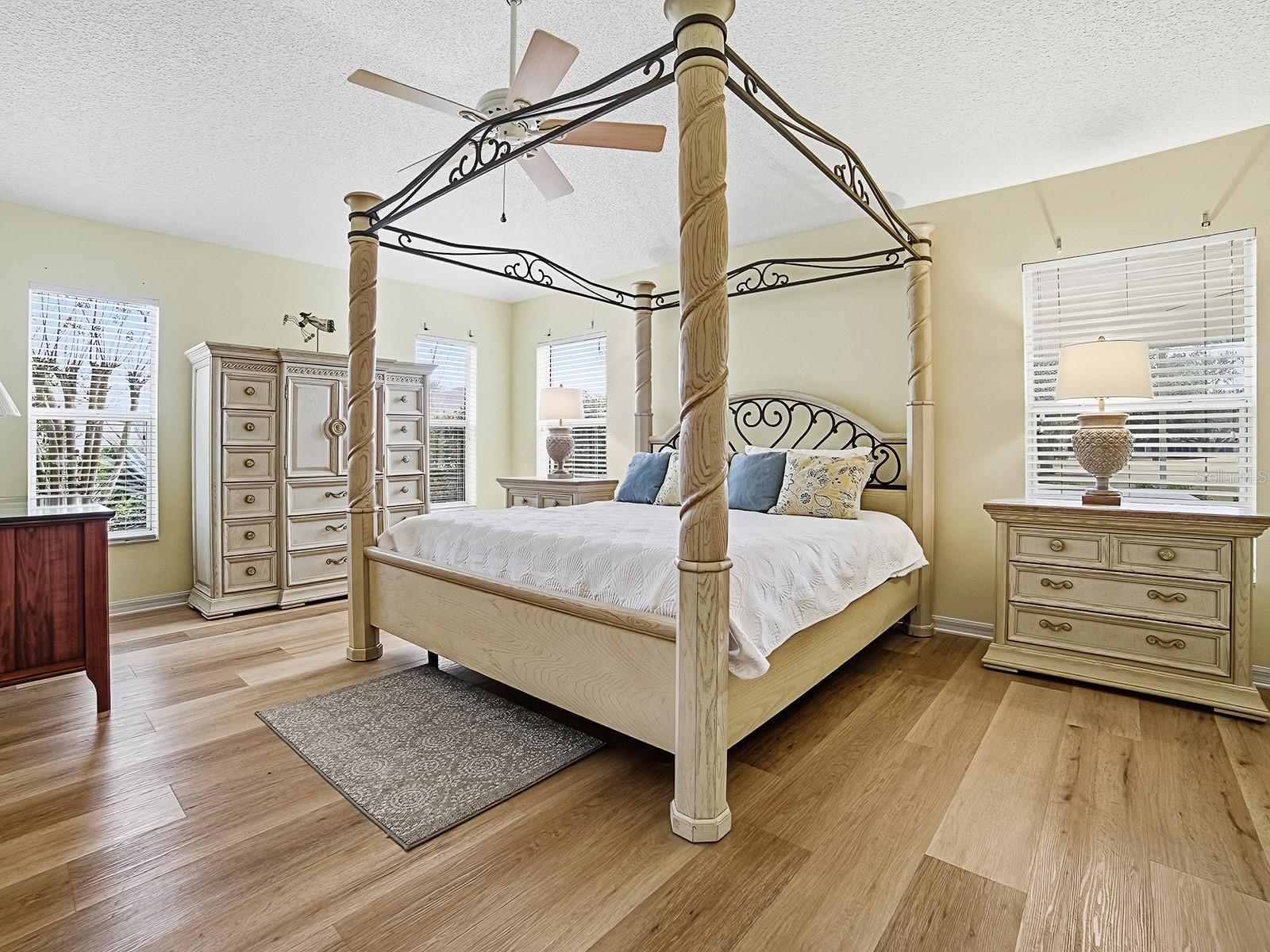 Image 13 of 43 For 7240 172nd Hazelwood Loop