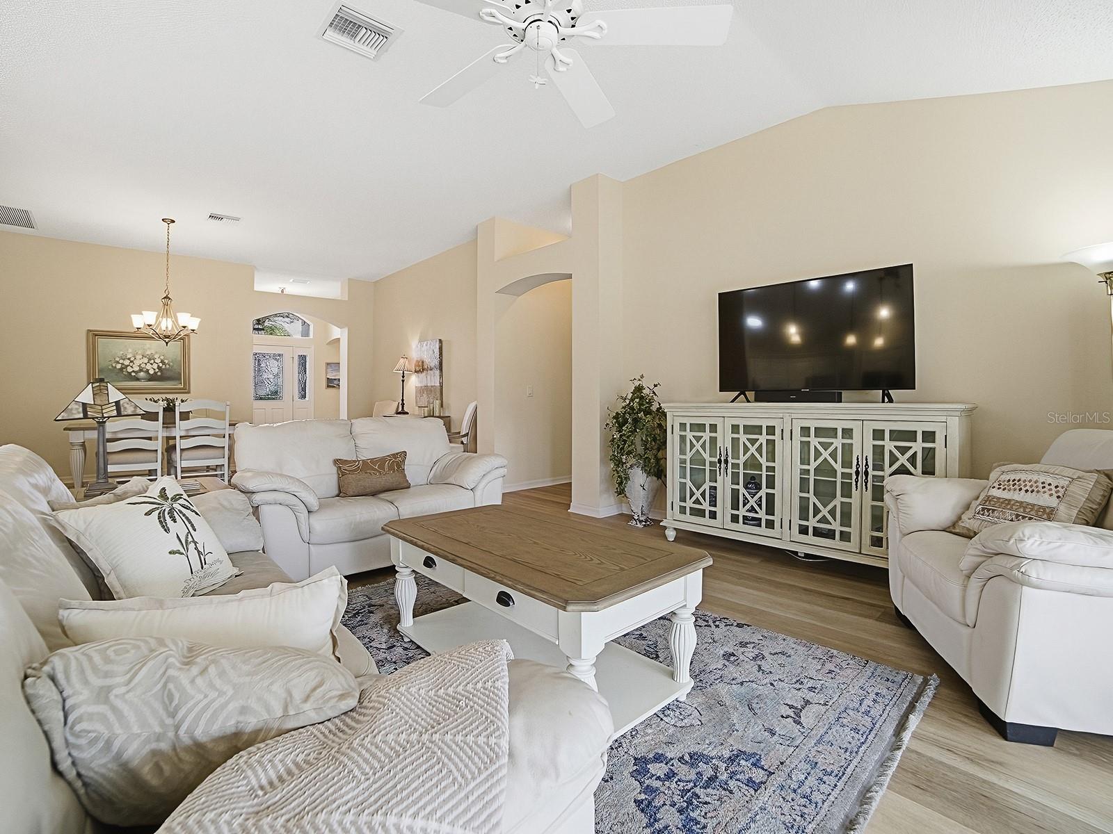 Image 9 of 43 For 7240 172nd Hazelwood Loop