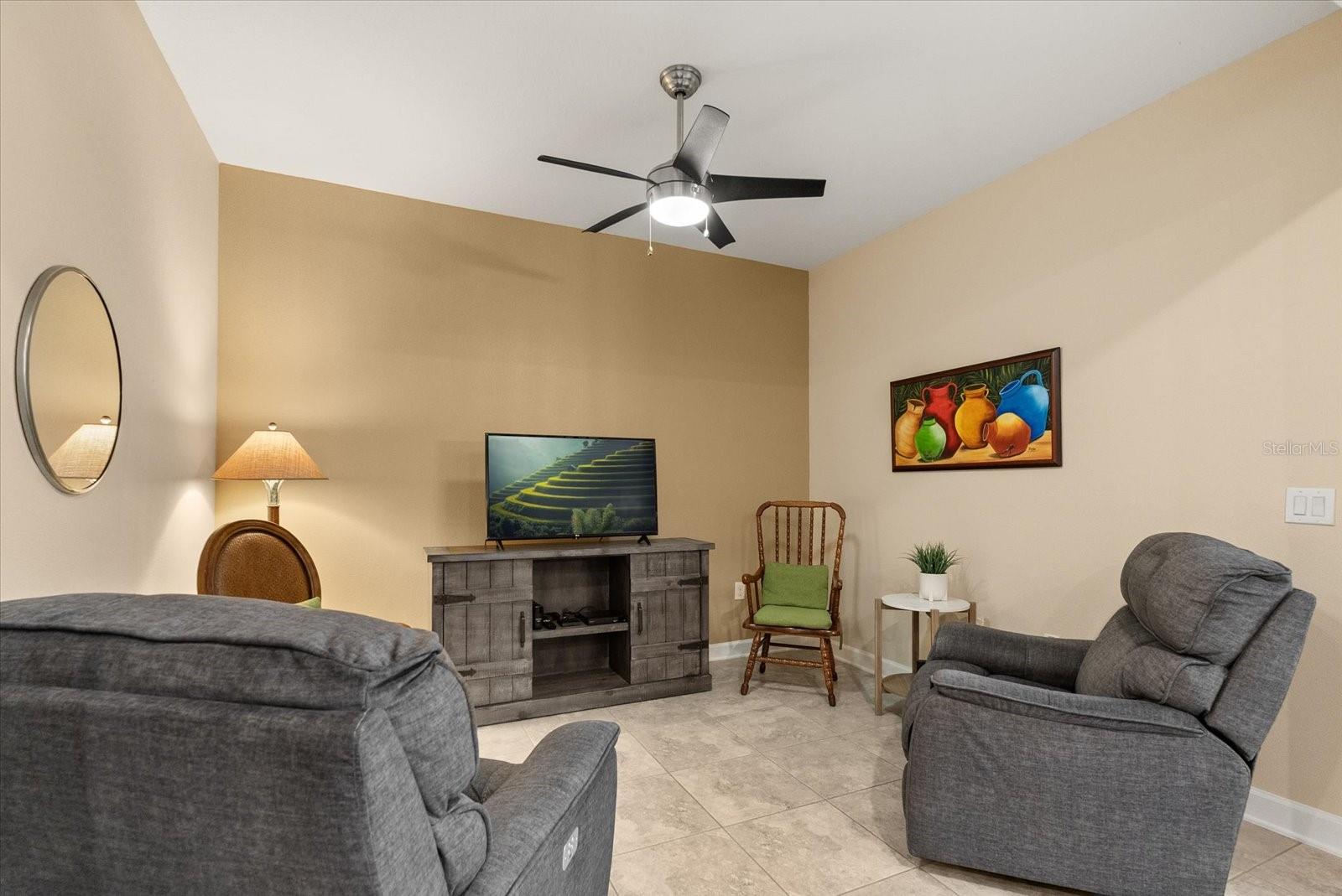 Image 17 of 28 For 3538 Fairwaters Court B