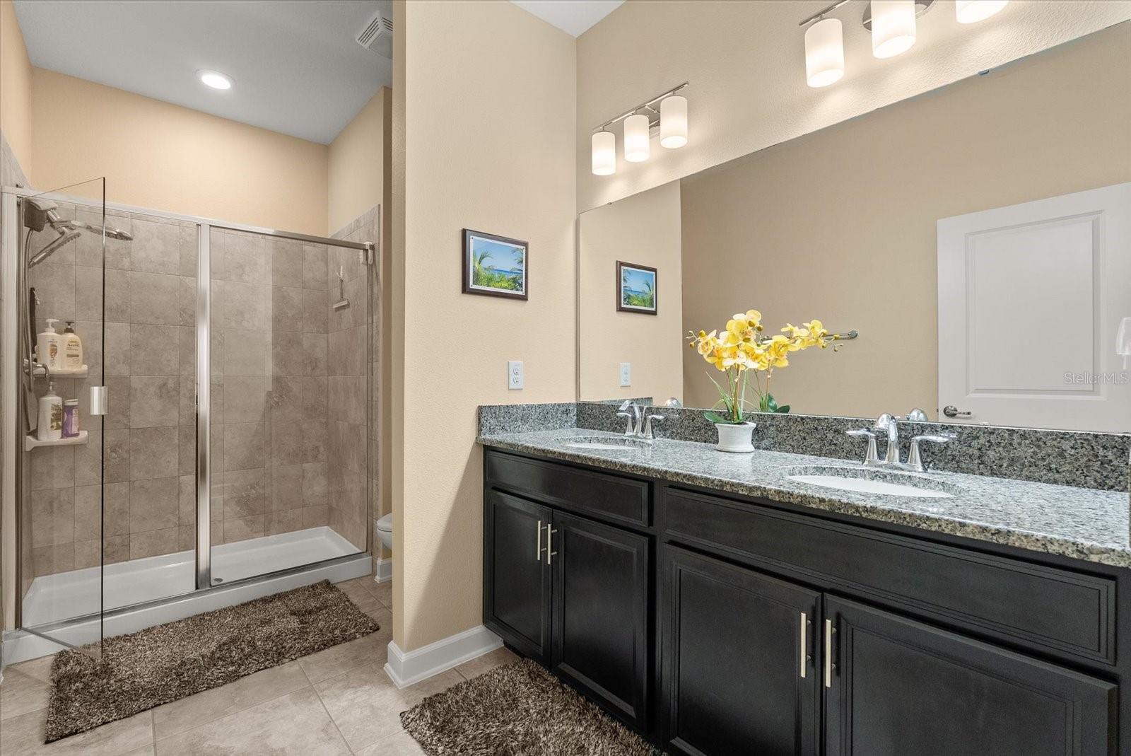 Image 21 of 28 For 3538 Fairwaters Court B