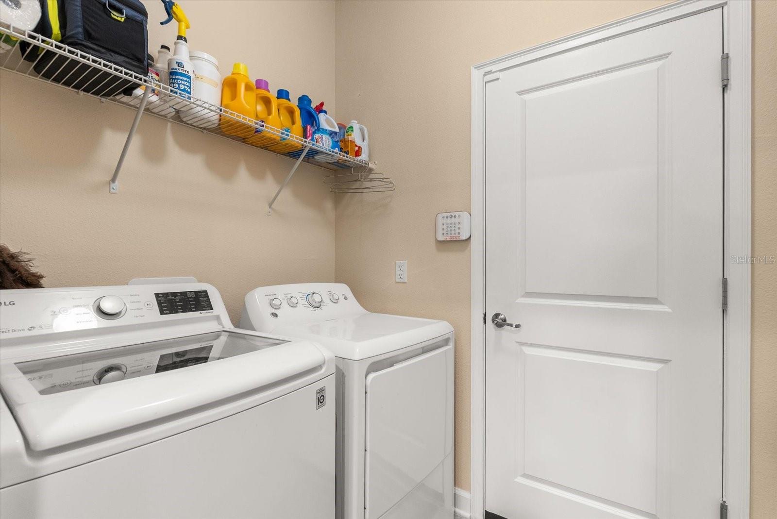 Image 23 of 28 For 3538 Fairwaters Court B