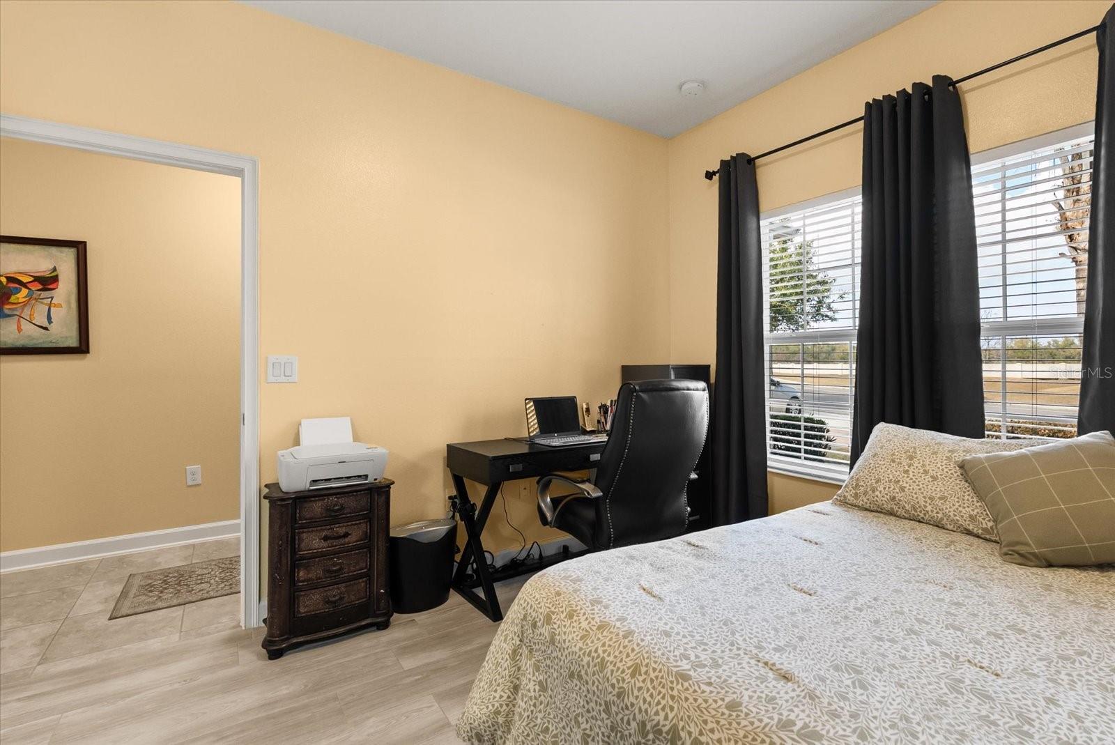 Image 7 of 28 For 3538 Fairwaters Court B