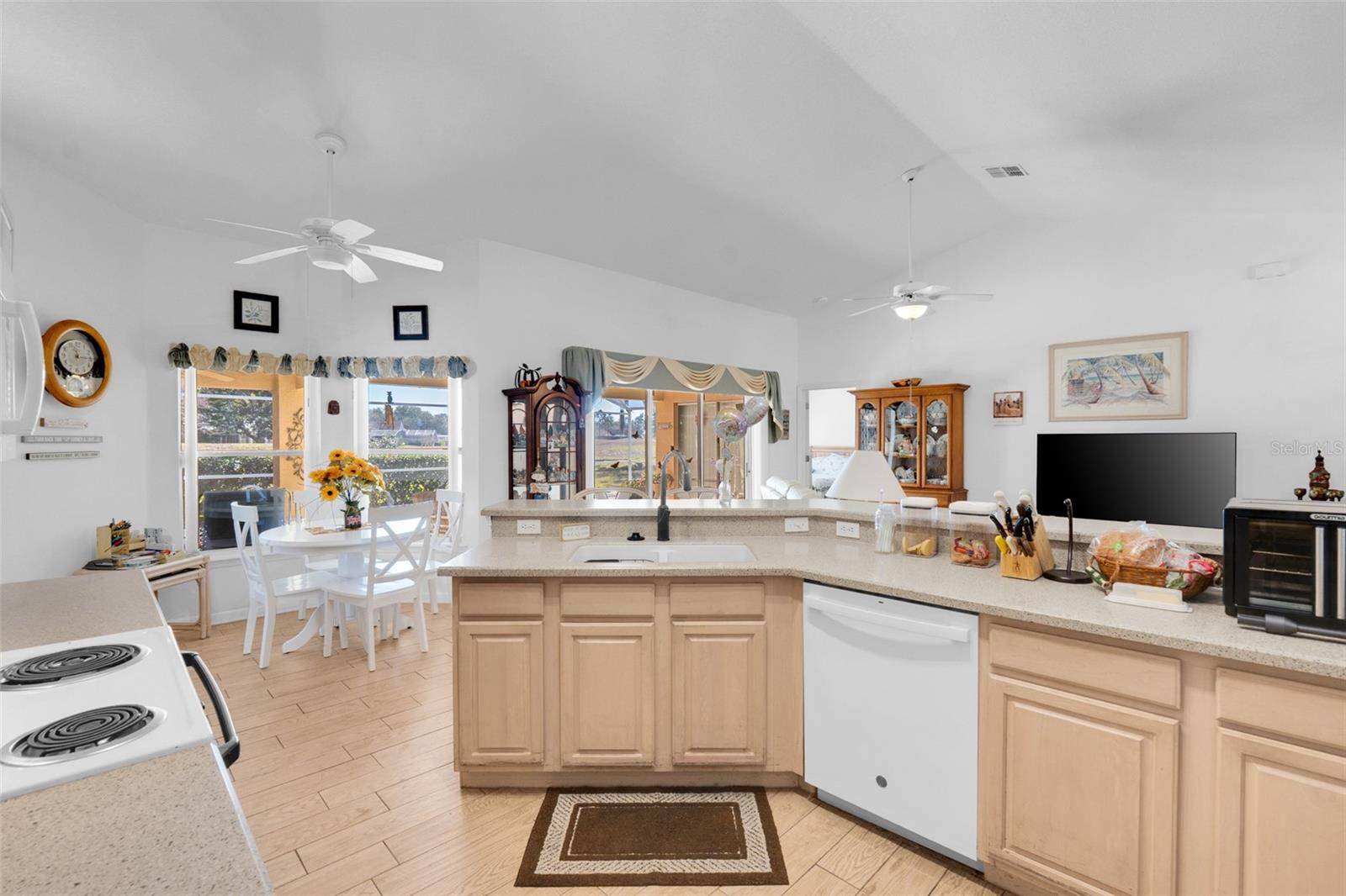 Image 12 of 46 For 16812 Rockwell Heights Lane