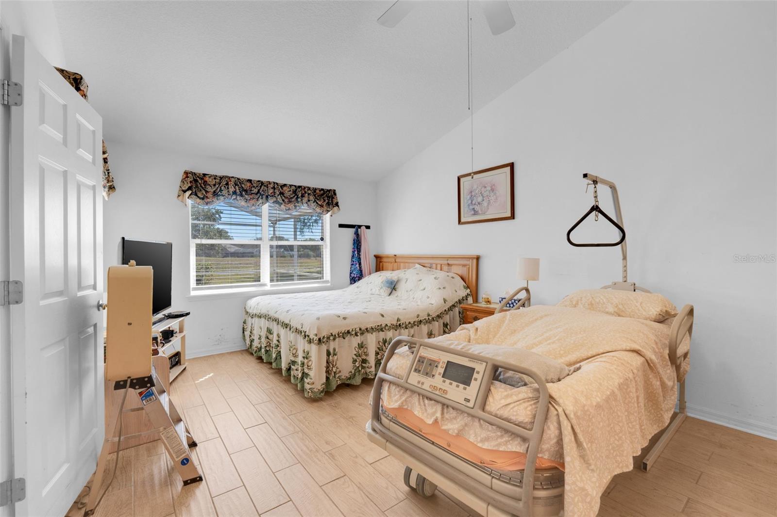 Image 16 of 46 For 16812 Rockwell Heights Lane