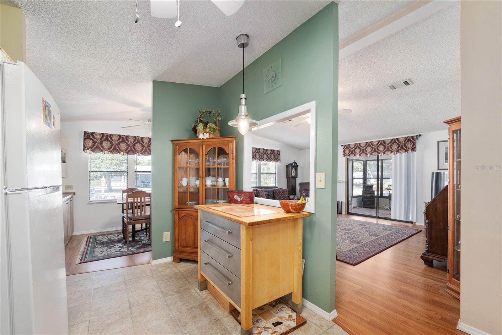 Image 14 of 37 For 1874 Schwartz Boulevard