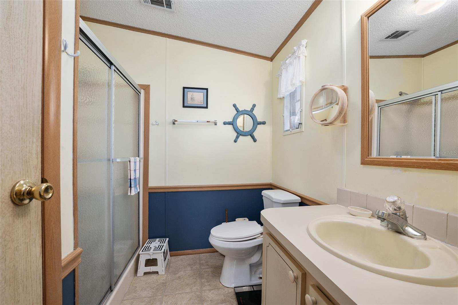 Image 31 of 37 For 1874 Schwartz Boulevard