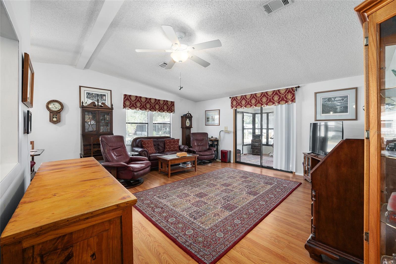 Image 32 of 37 For 1874 Schwartz Boulevard