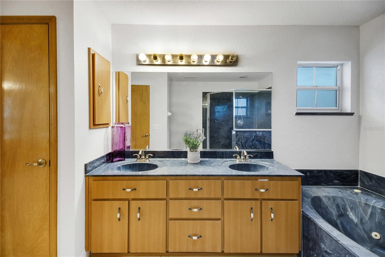 Image 19 of 44 For 4125 115th Street